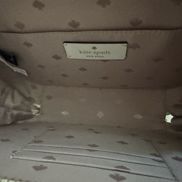 Kate Spade Wicker and White Handbag with Pineapple Accent - Picture 3 of 4